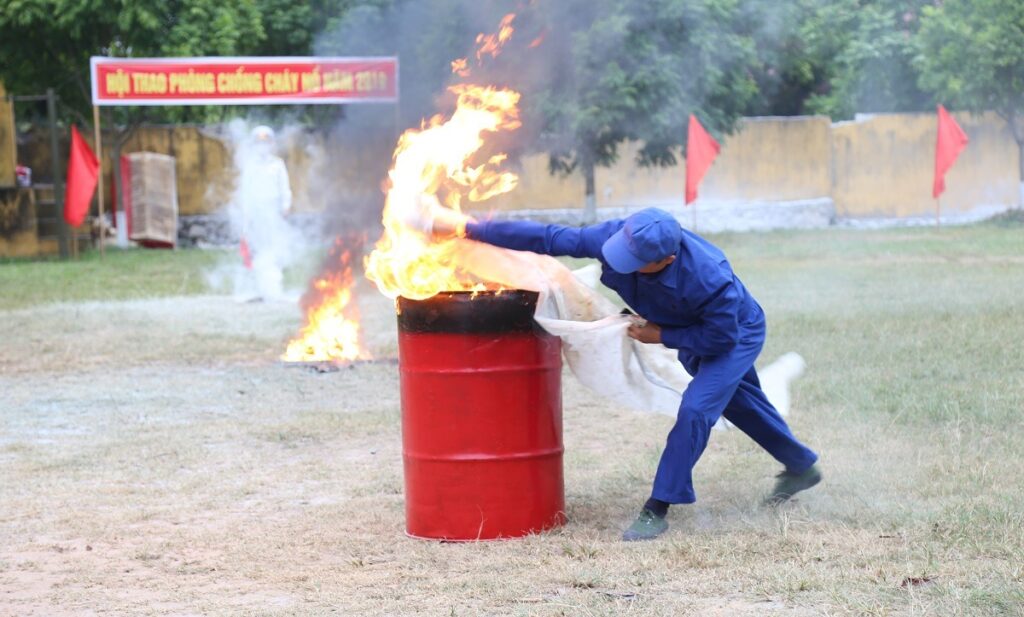chăn chữa cháy chăn chữa cháy