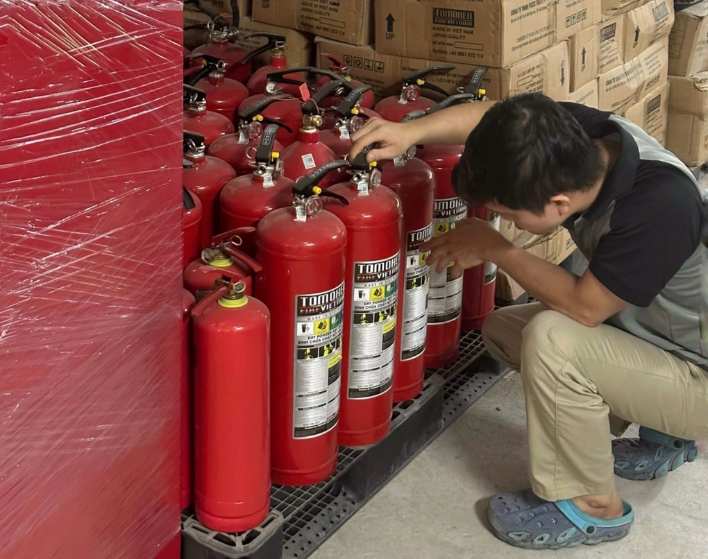 Việc bảo dưỡng bình chữa cháy cần tuân thủ các tiêu chuẩn và quy định quốc gia