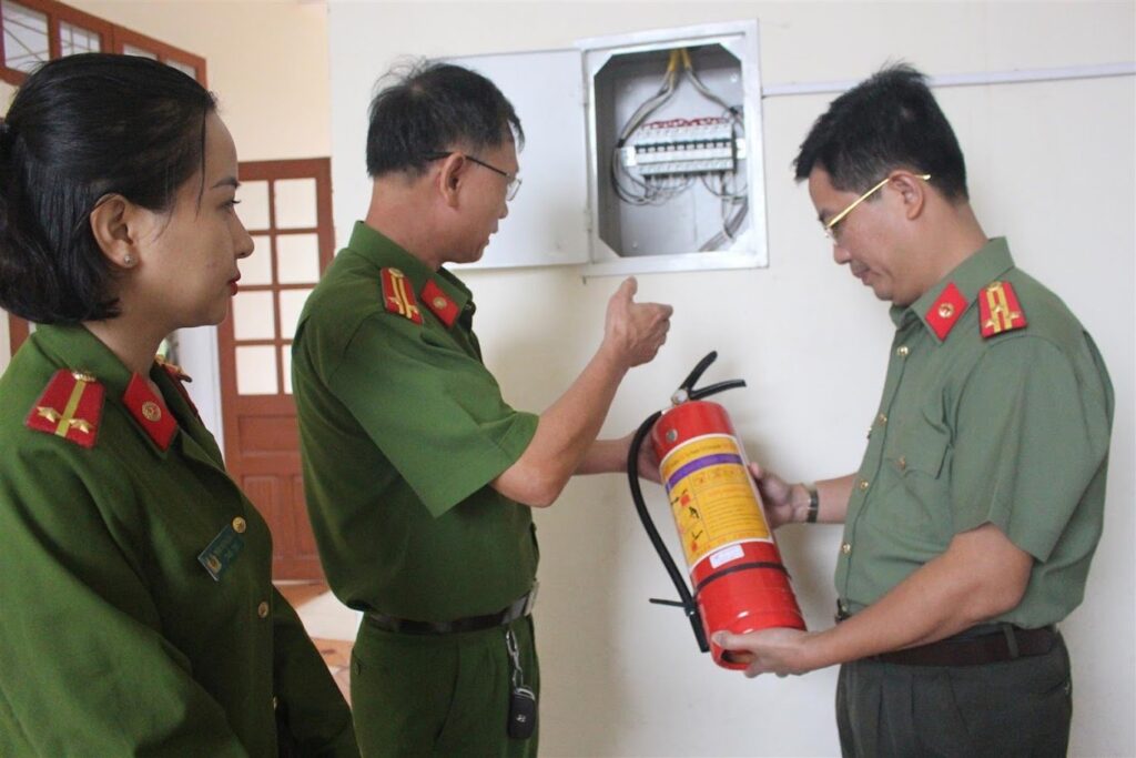 Chứng nhận và tiêu chuẩn chất lượng là yếu tố quan trọng khi lựa chọn thiết bị chữa cháy Chứng nhận và tiêu chuẩn chất lượng là yếu tố quan trọng khi lựa chọn thiết bị chữa cháy
