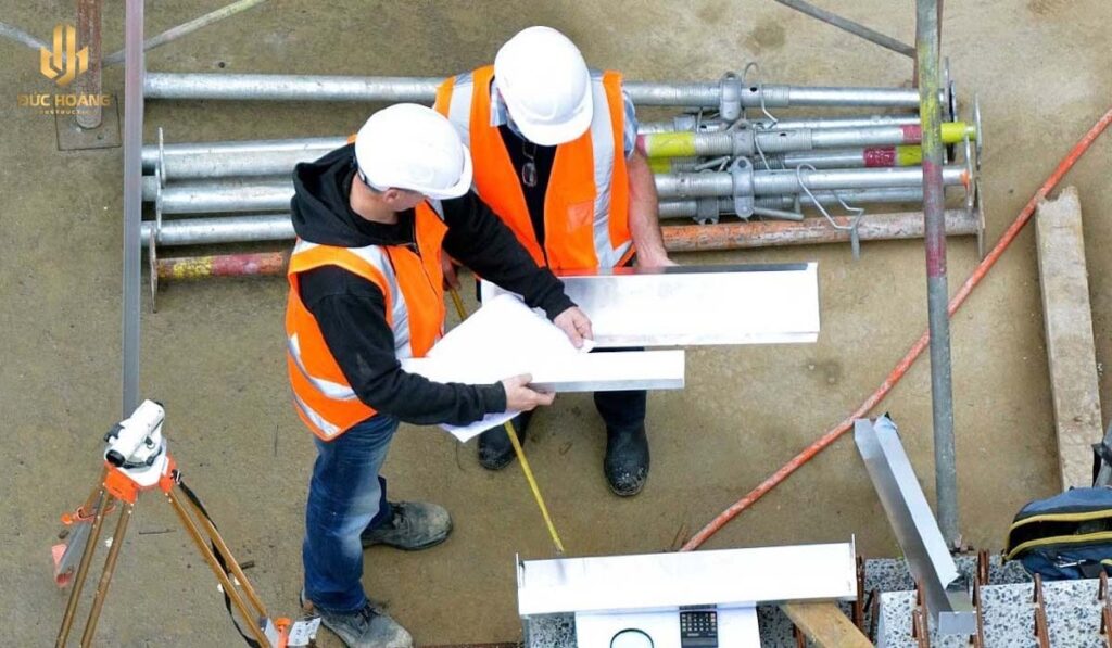 Việc khảo sát và đánh giá rủi ro cháy nổ yêu cầu sự tỉ mỉ và phân tích kỹ lưỡng