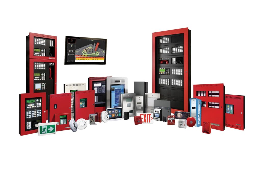Dây dẫn và hộp nối chuyên dụng là thành phần không thể thiếu